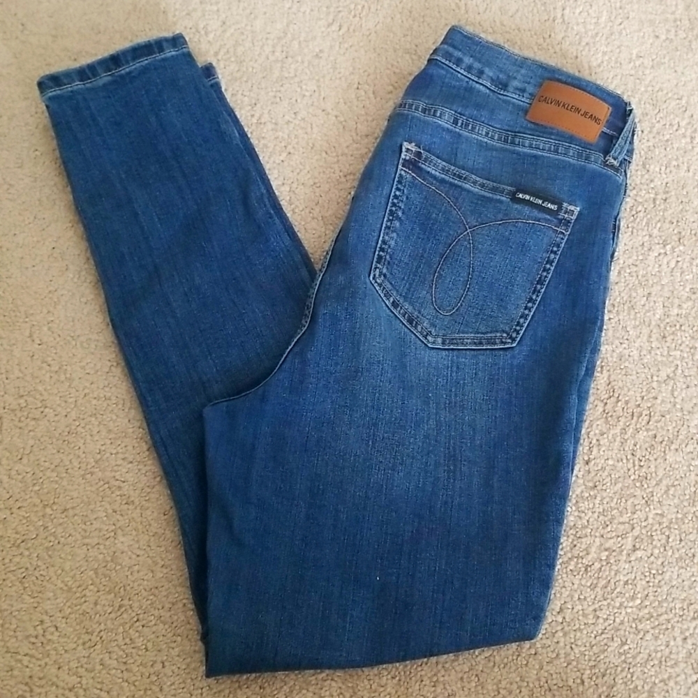 Calvin Klein high rise skinny Jean's medium wash size 12